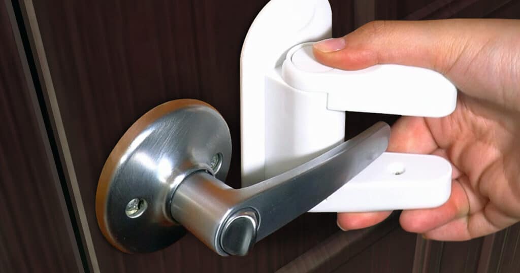 Door lever and handle lock